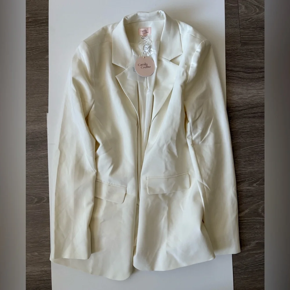 Camila Coelho Arielle Blazer in Ivory // Size Medium - Picture 3 of 4